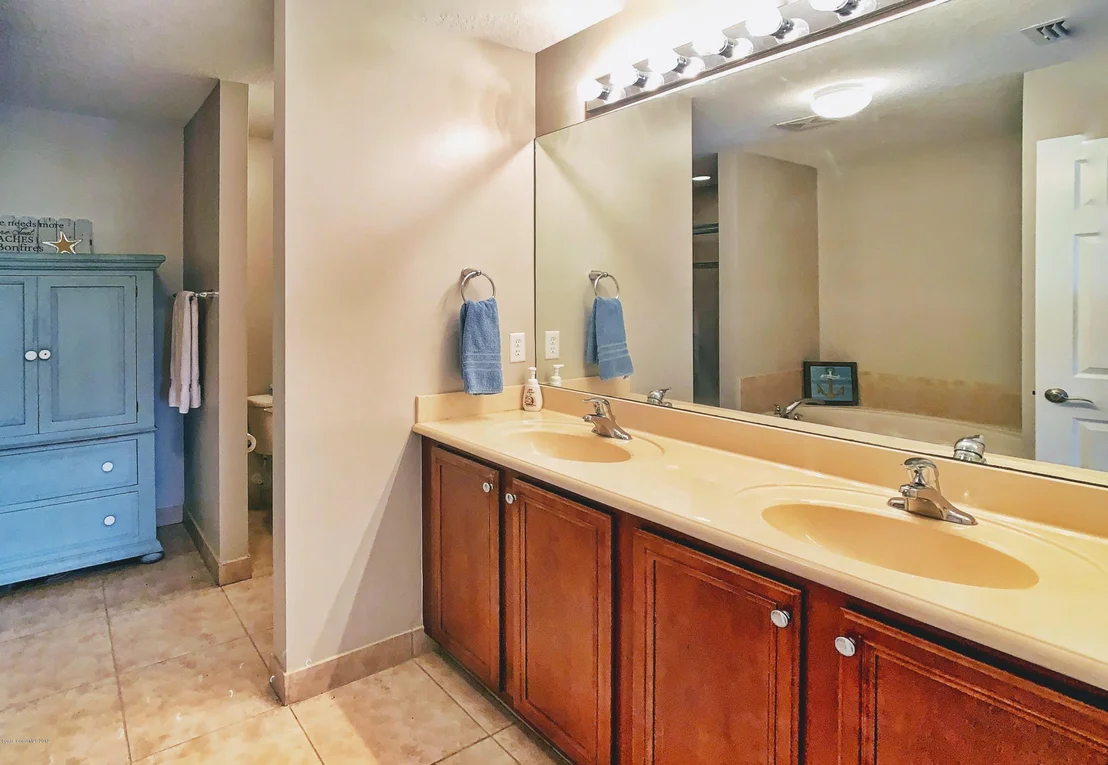 Photo of 4467 56th Lane