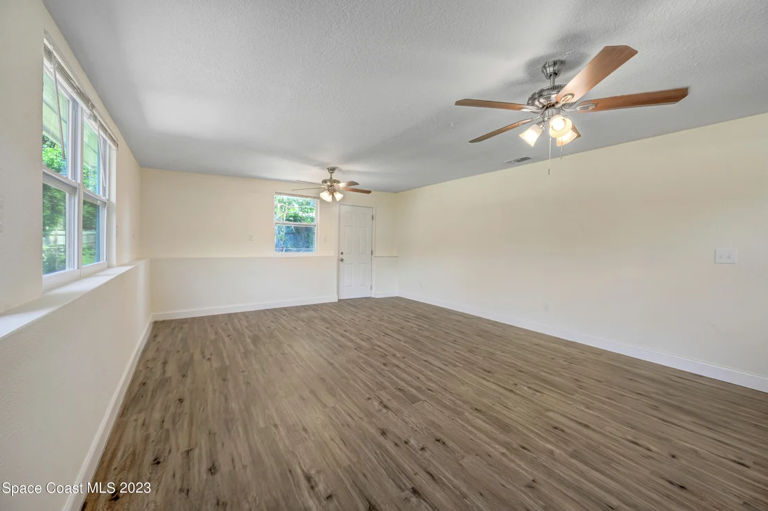 Photo of 5720 Travis Street