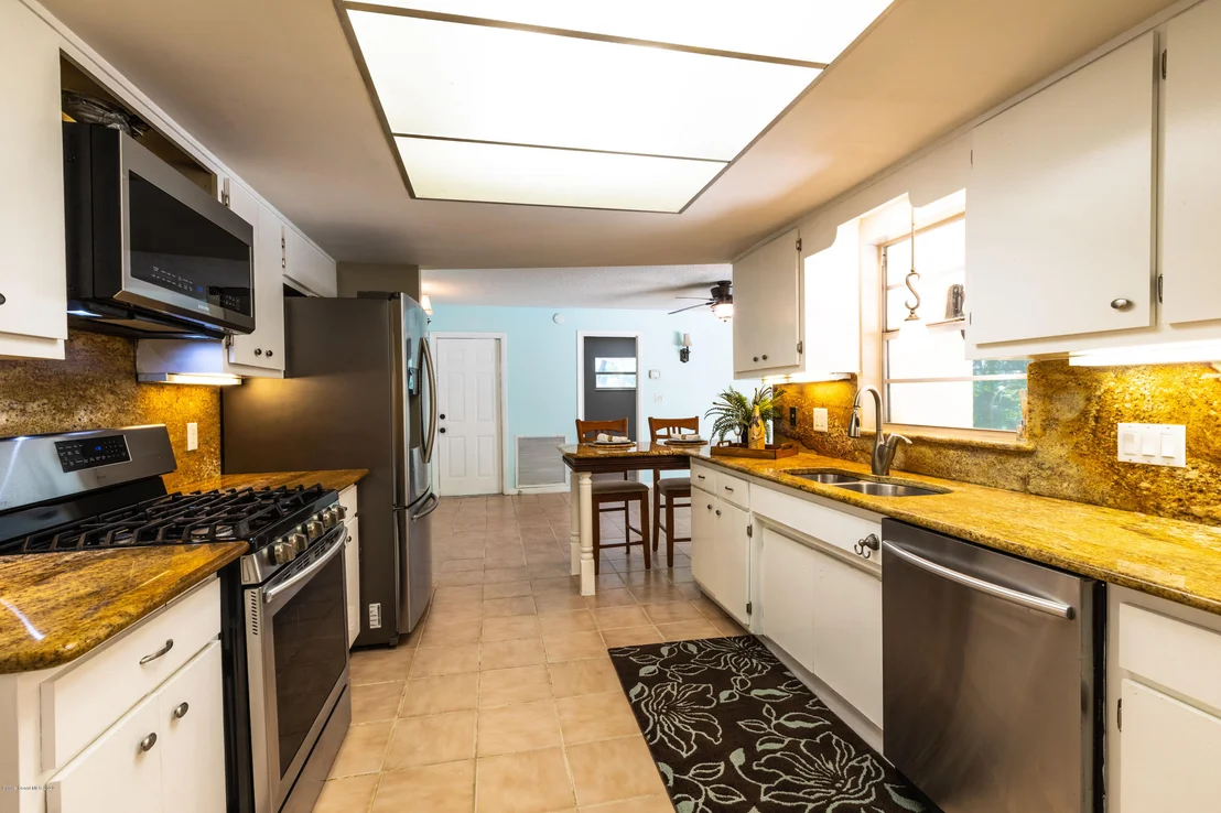 Photo of 323 Darrow Court