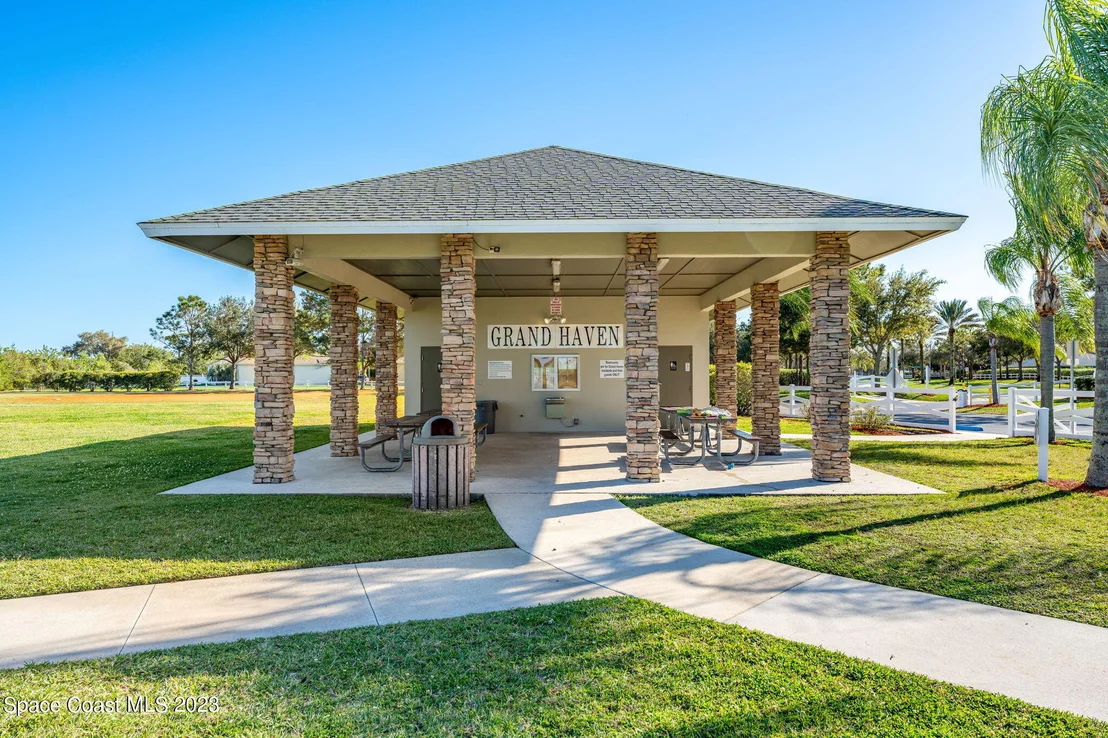 Photo of 4227 Four Lakes Drive