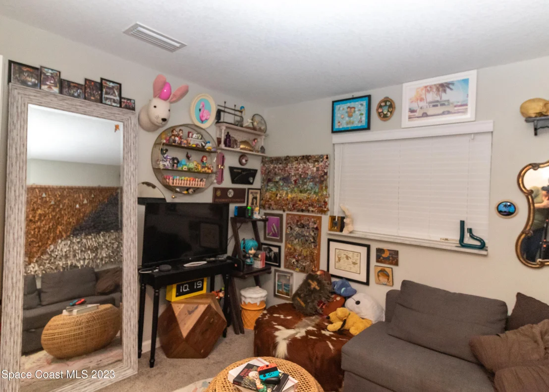 Photo of 800 Mark David Boulevard