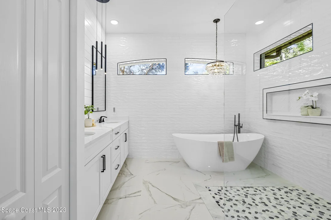 Photo of 473 Peregrine Drive