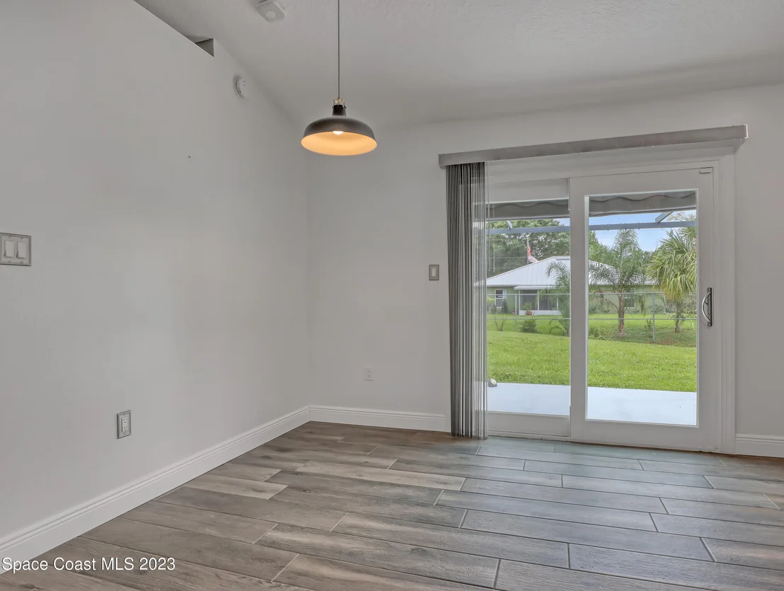 Photo of 5233 Carrick Road