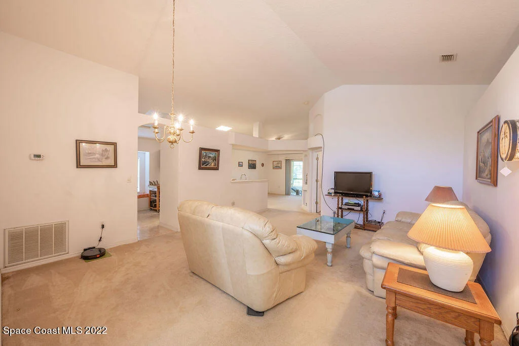 Photo of 1031 Pine Creek Circle NE