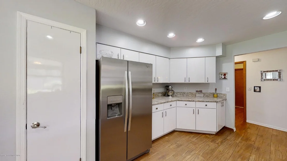Photo of 1380 Silver Lake Drive