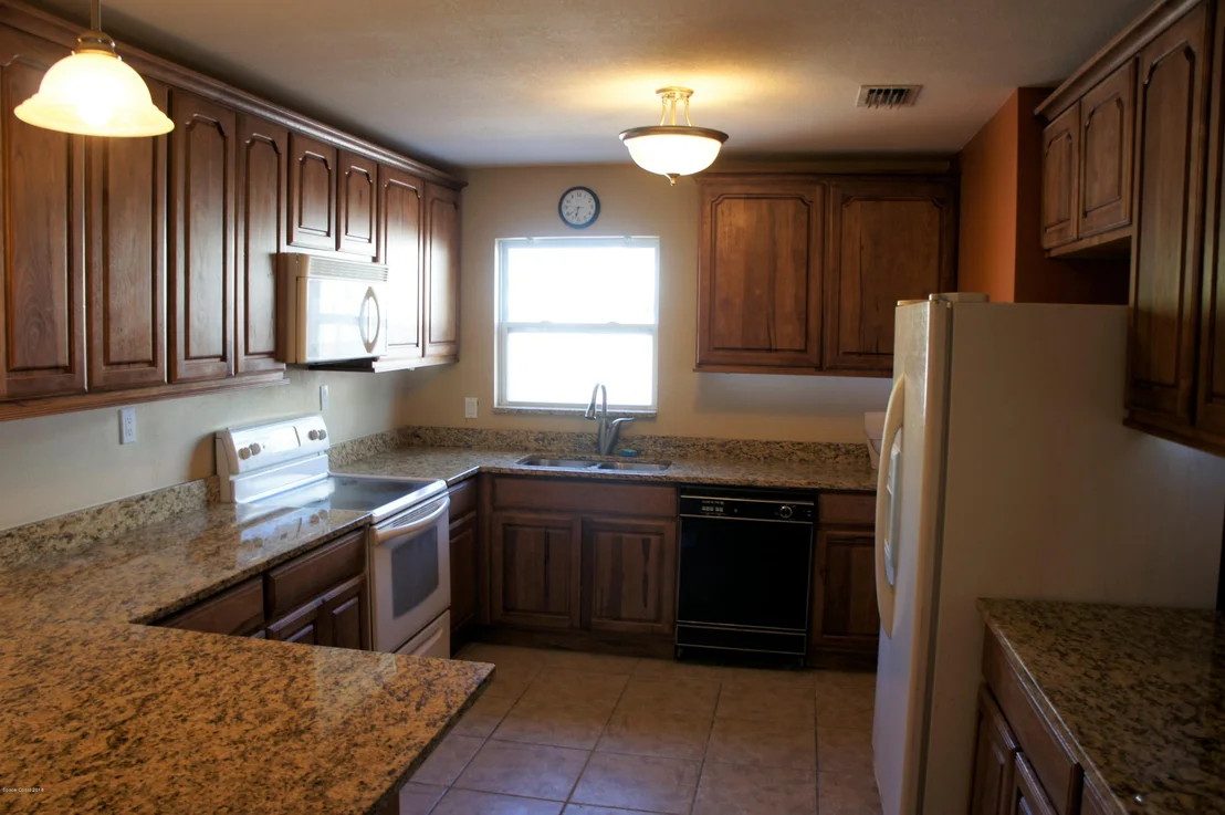 Photo of 1346 Arnold Drive