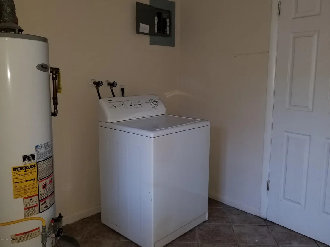 Photo of 993 Demaret Drive
