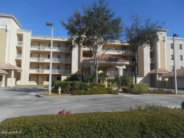 Photo of Unit 104 at 6005 Highway 1