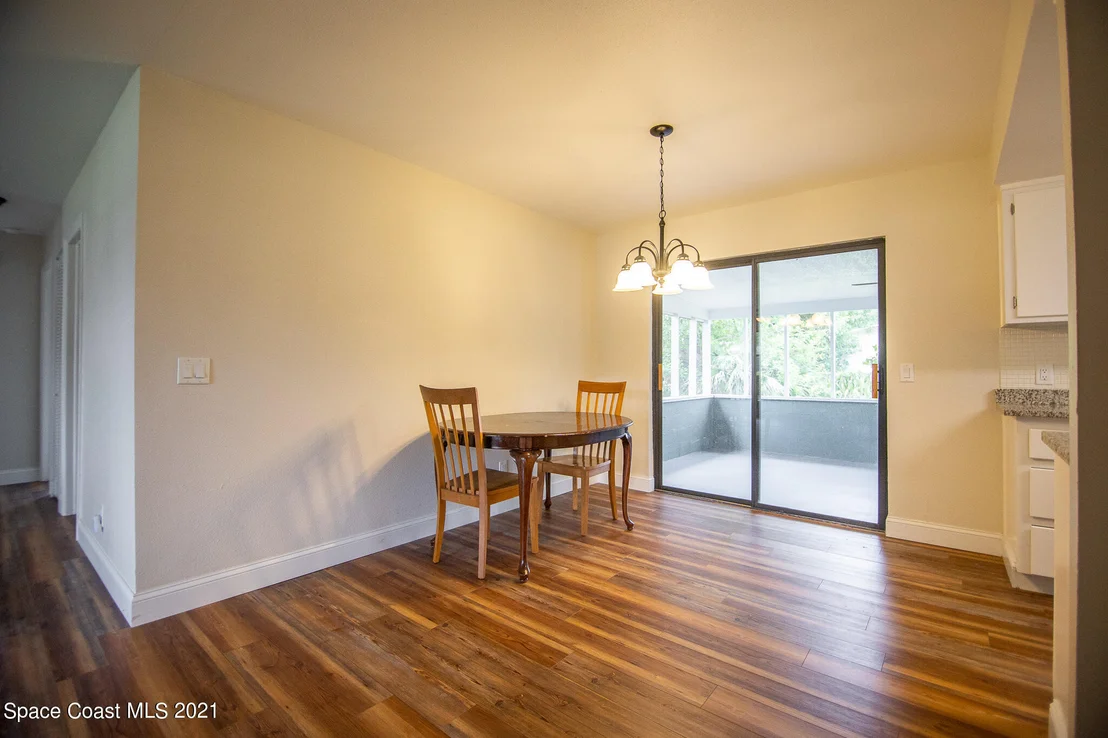 Photo of 2455 Lakeview Drive