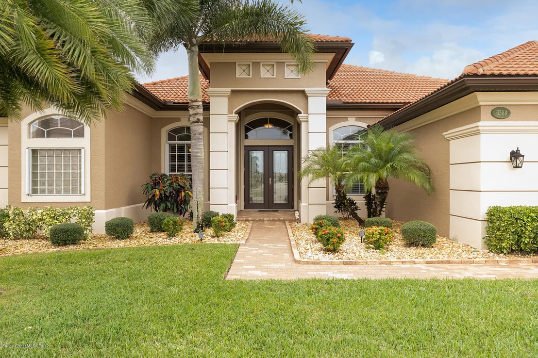 Photo of 3388 Lamanga Drive