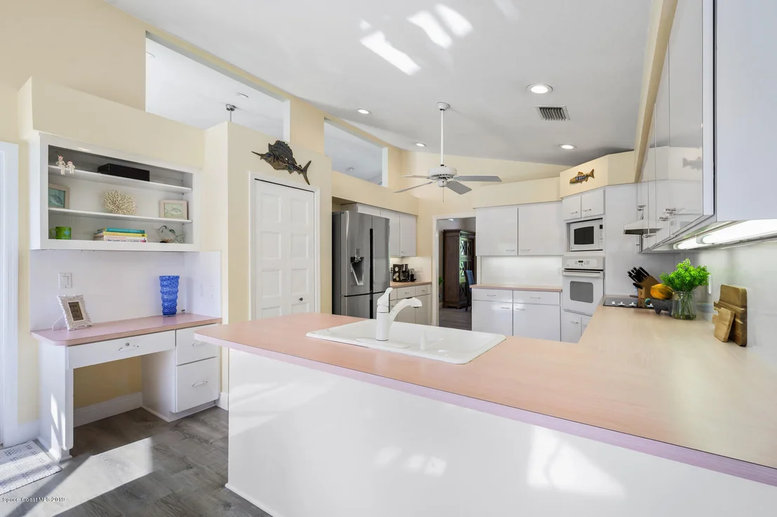 Photo of 393 Peregrine Drive
