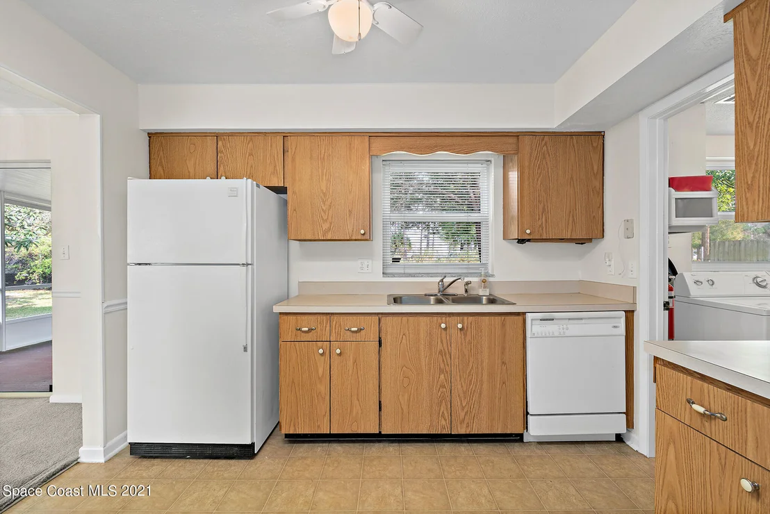 Photo of 1726 Golfview Drive