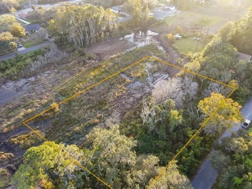Photo of 261 Fraser Road