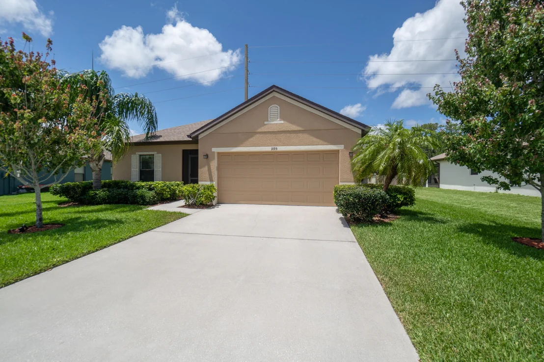 Photo of 1095 Sangria Circle