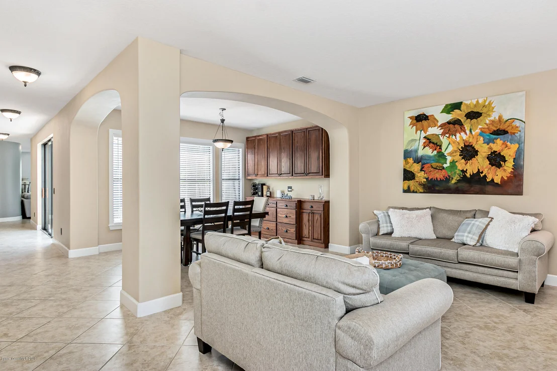 Photo of 439 Montecito Drive
