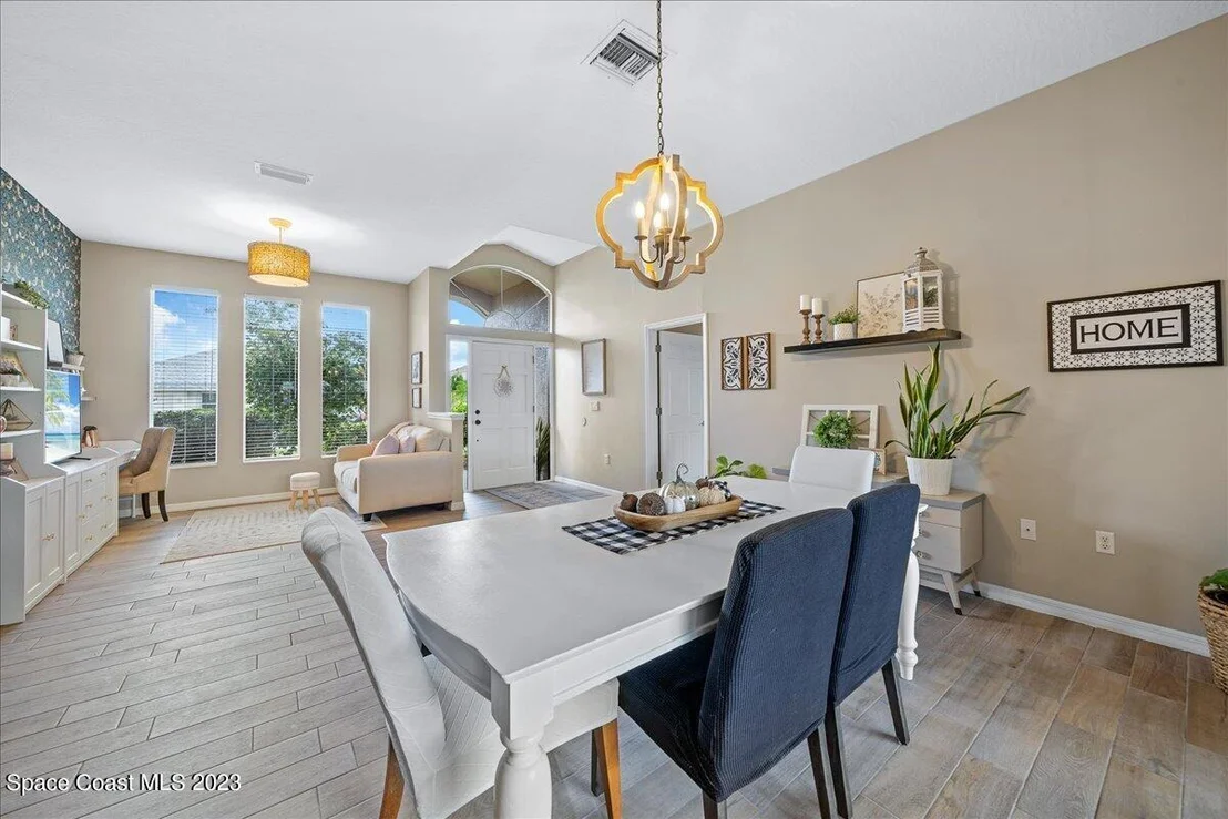 Photo of 767 Thrasher Drive