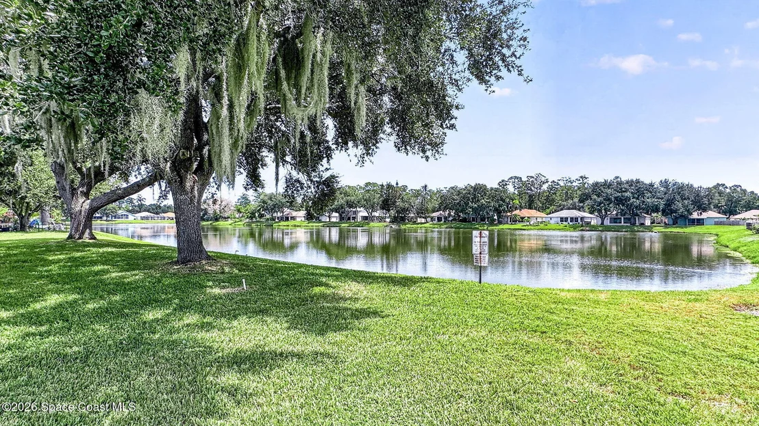 Photo of 1716 Vista Lake Circle