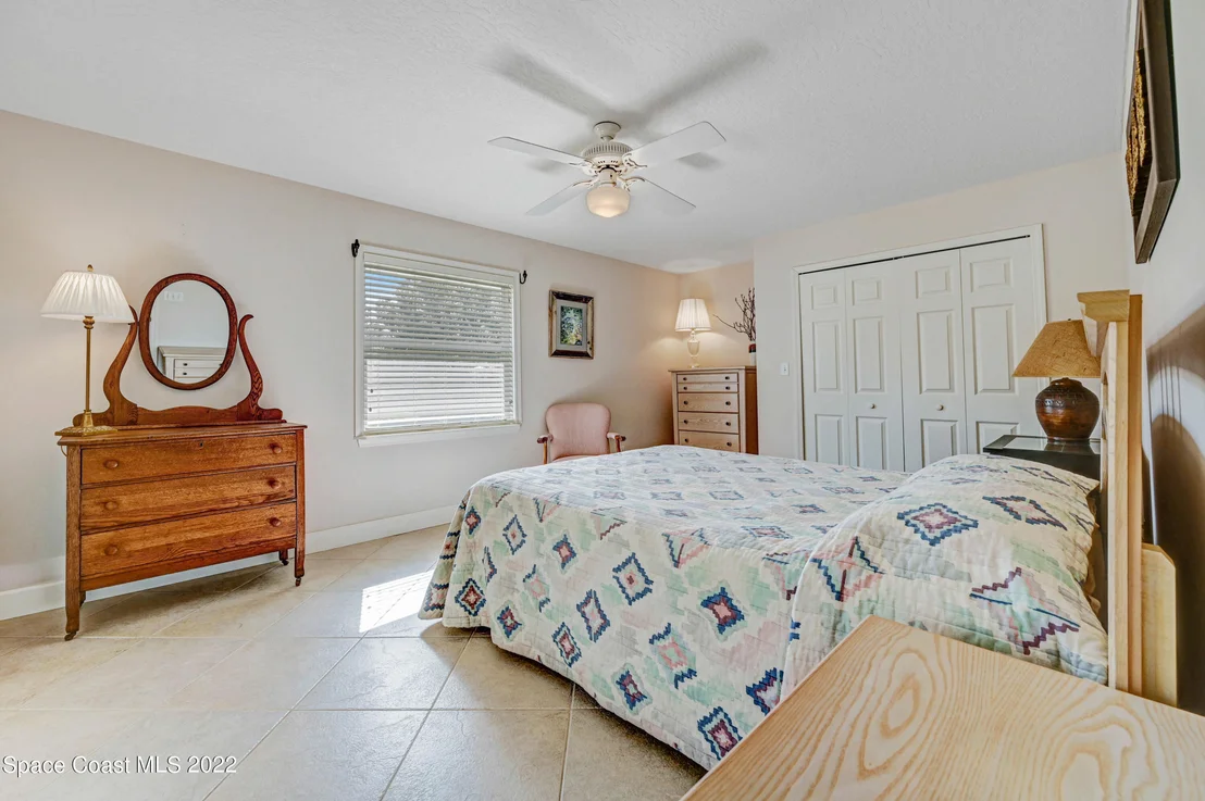 Photo of 115 River Road Circle