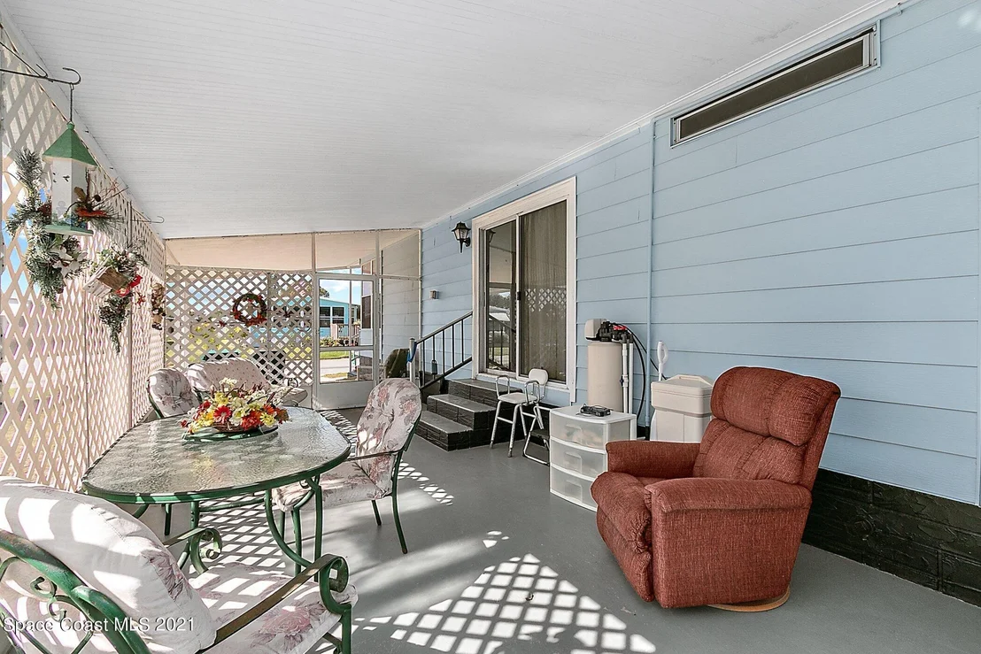 Photo of 566 Jennifer Circle