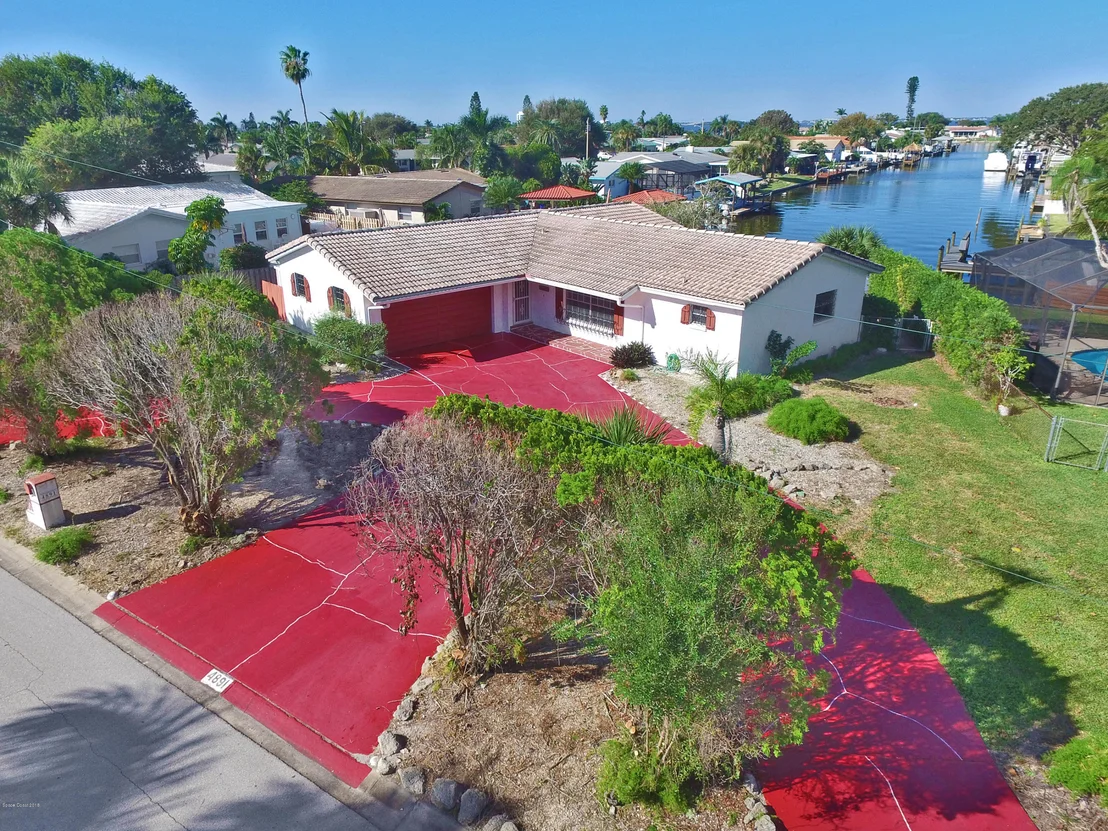 Photo of 4891 Fairview Drive