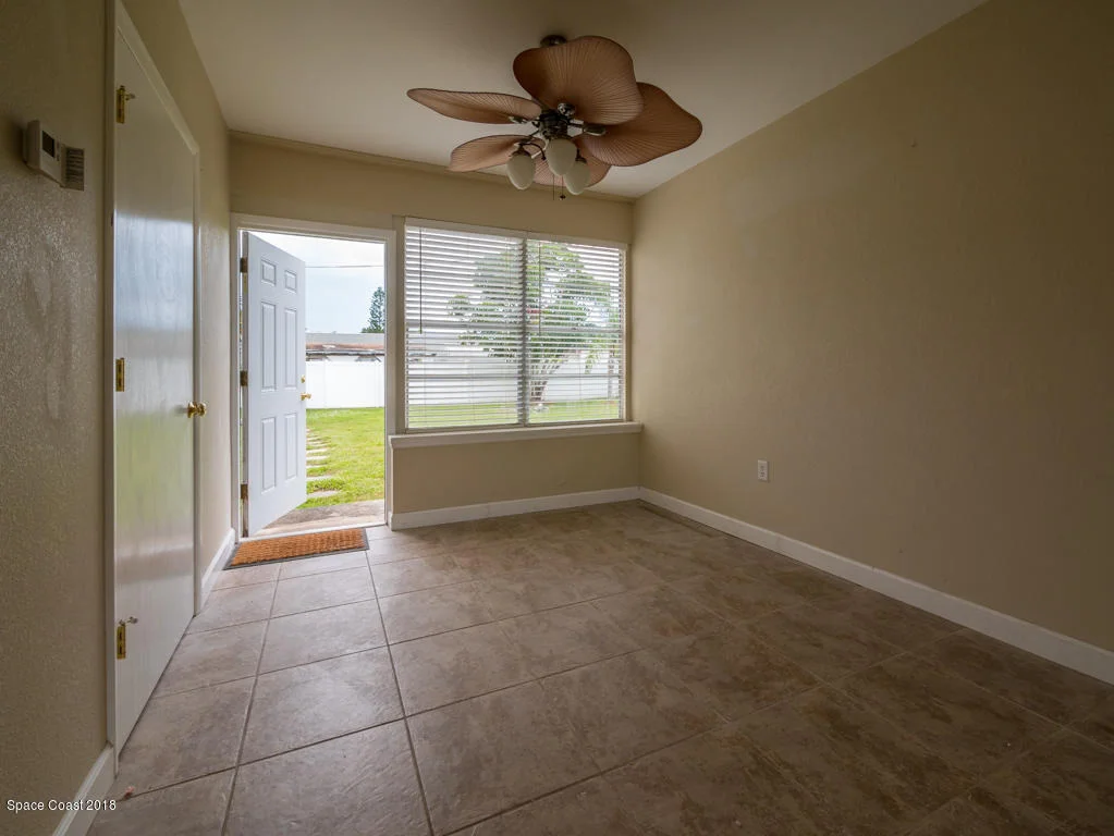 Photo of 442 Willow Lane