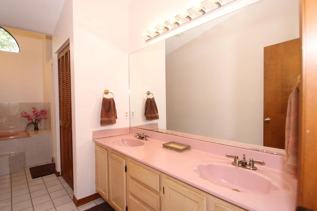 Photo of 2565 Cox Road