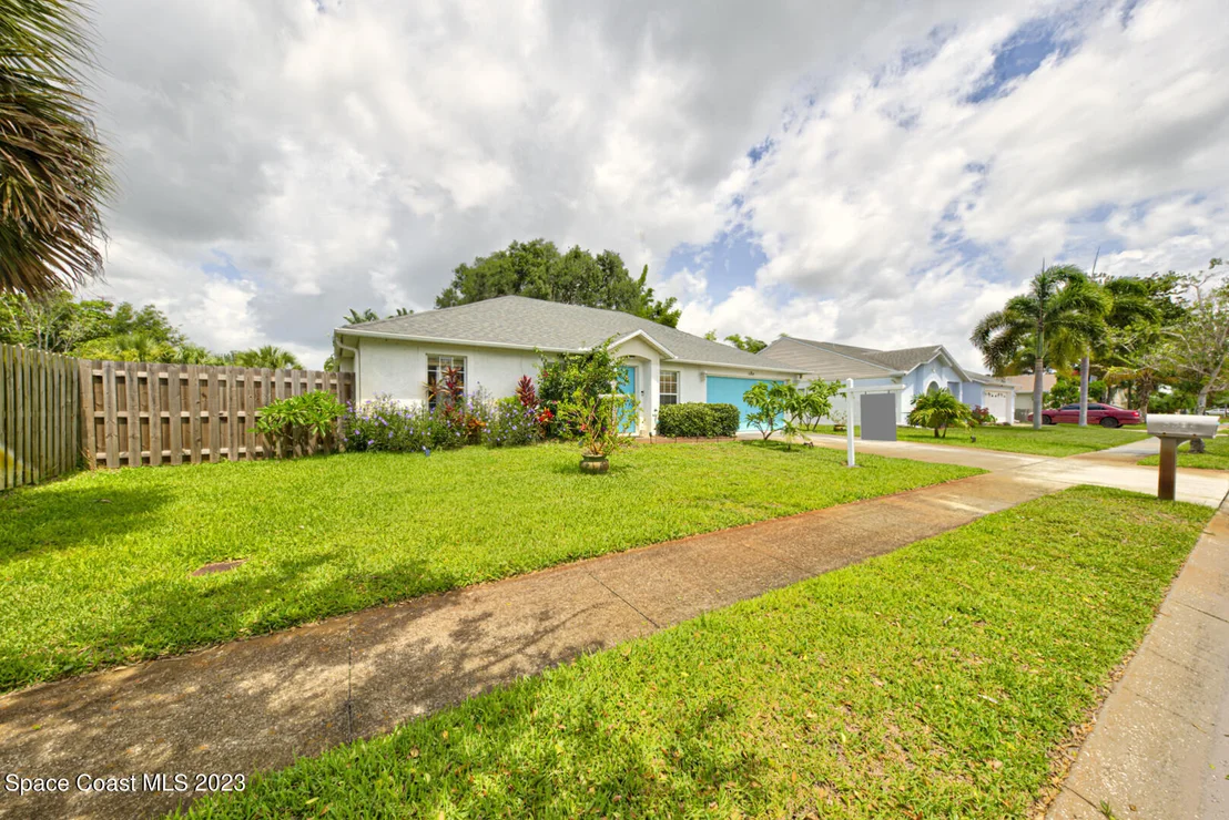 Photo of 3384 Meadowridge Drive