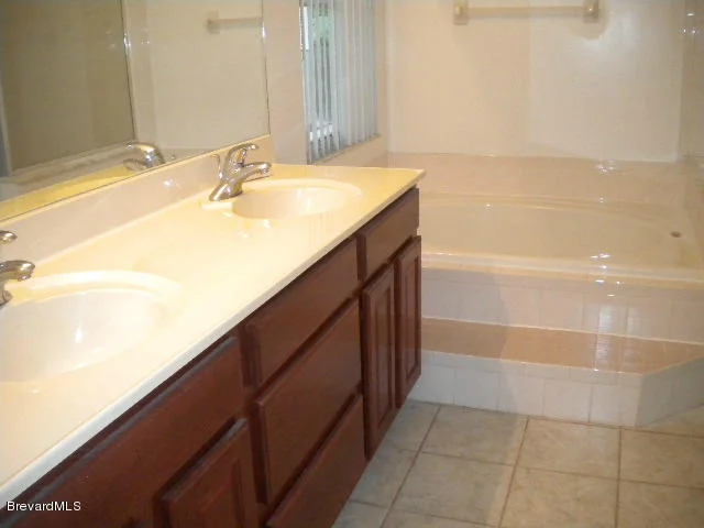Photo of 973 Tamarind Circle