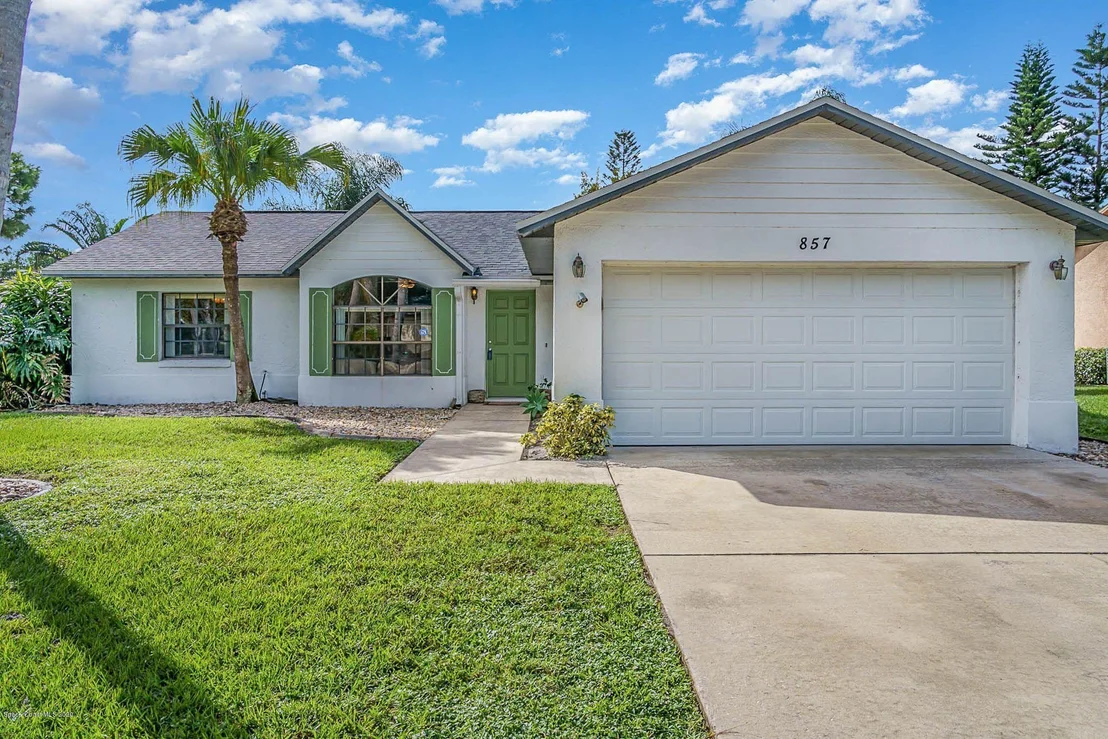 Photo of 857 Spirea Drive