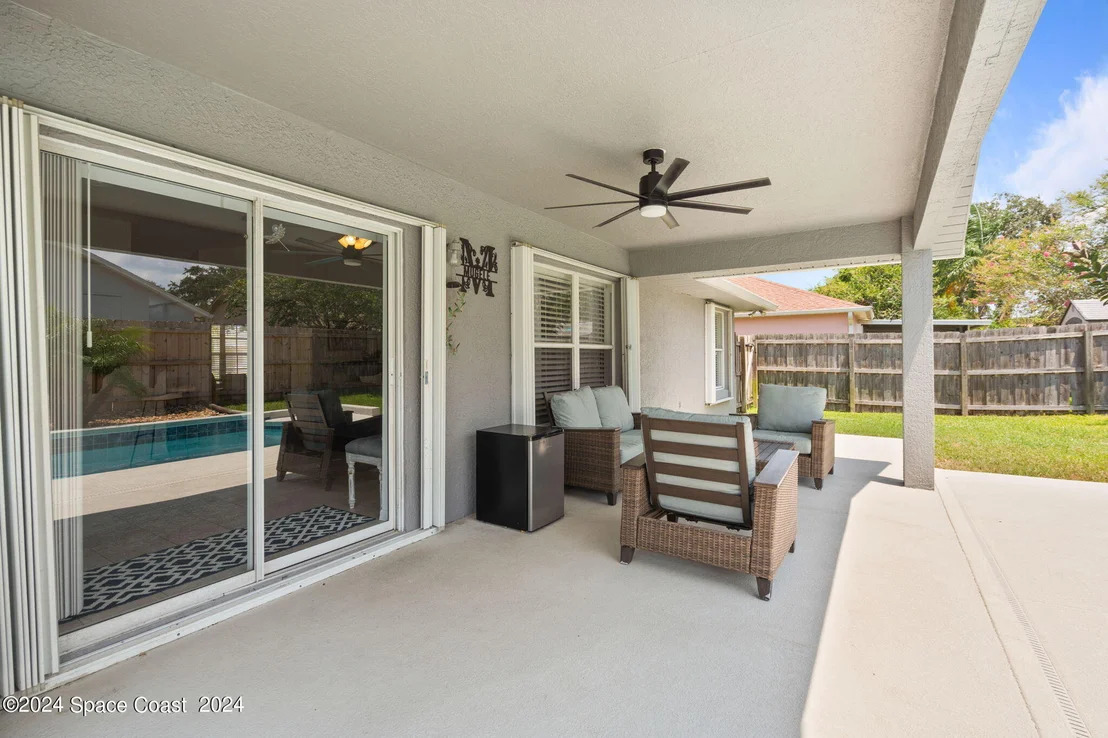 Photo of 1049 Jacaranda Circle