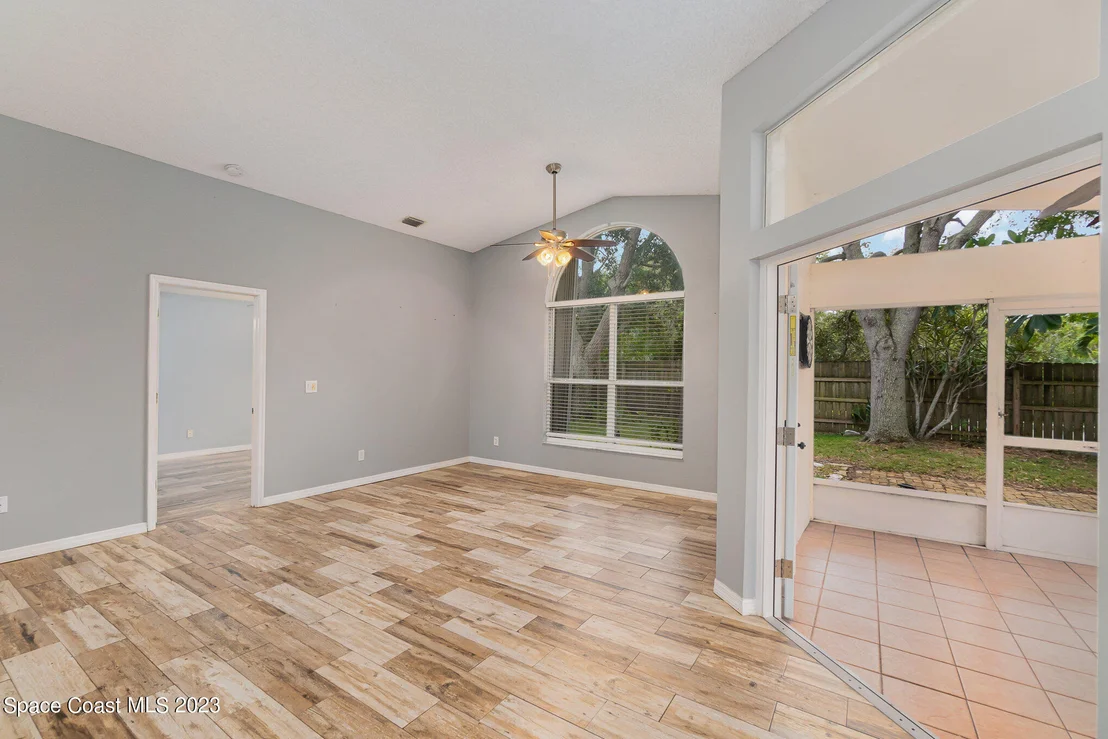 Photo of 2901 Saint James Lane