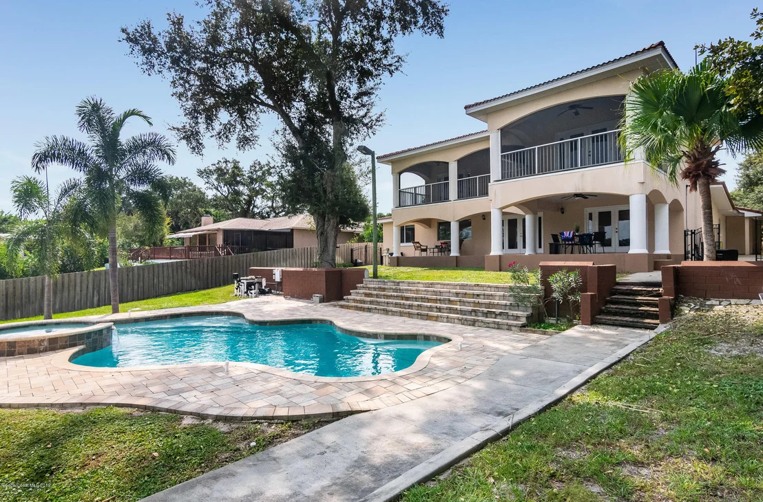 Photo of 984 Placid Drive