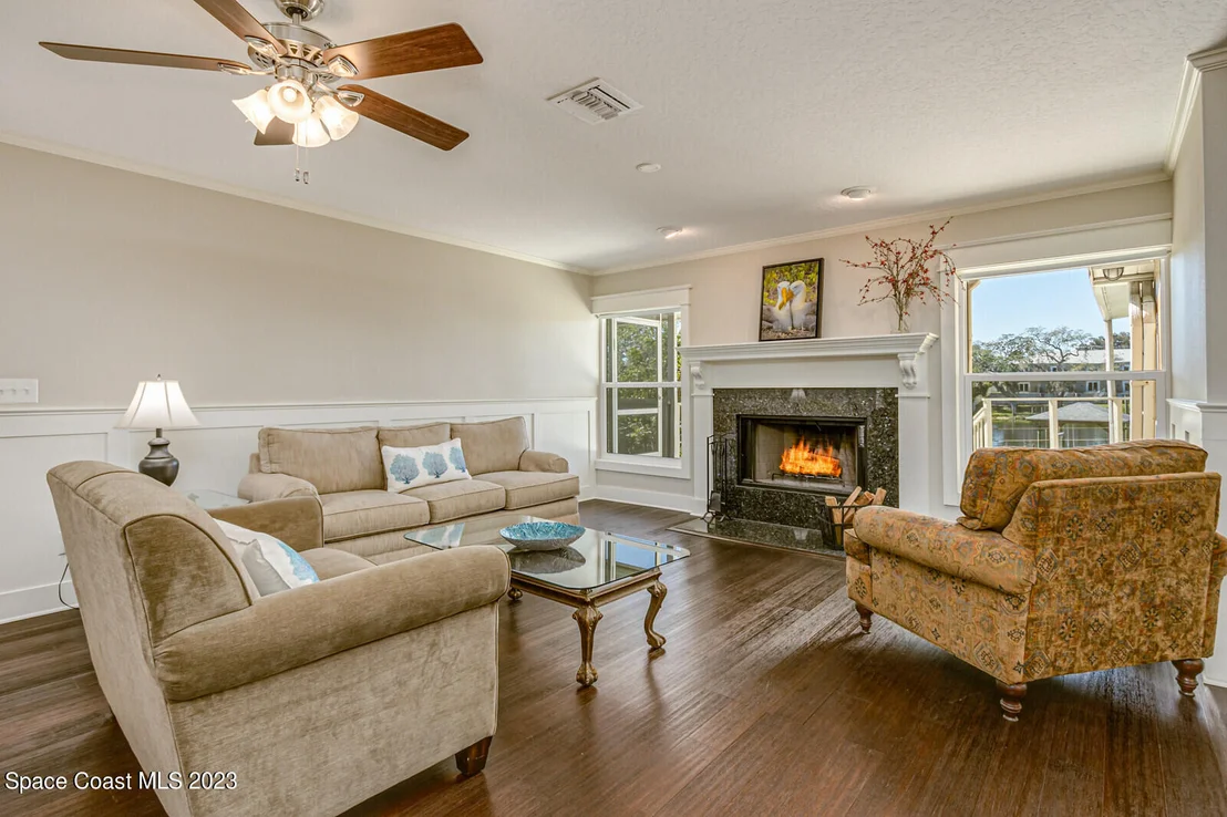 Photo of 844 W Whitmire Drive