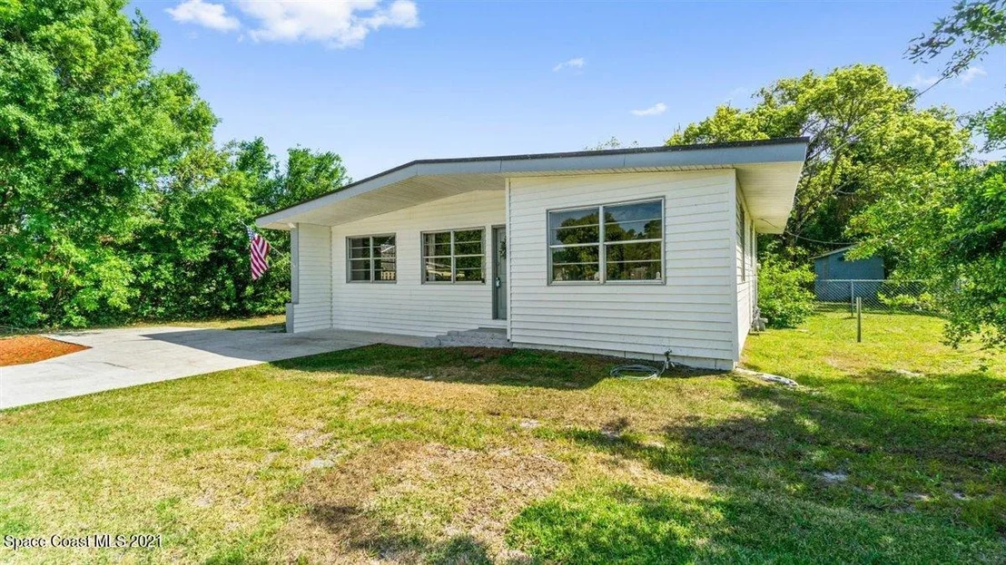 Photo of 7535 Sheridan Road