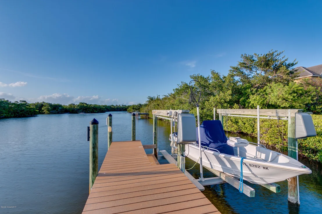 Photo of 298 Lanternback Island Drive