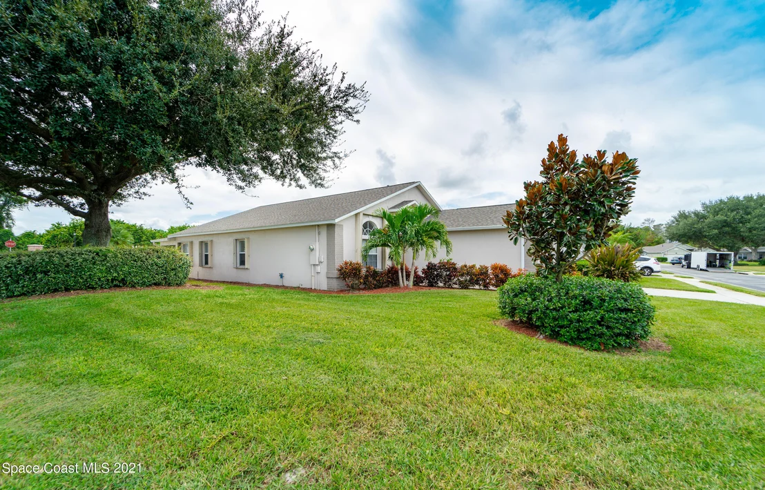 Photo of 2100 Spring Creek Circle NE