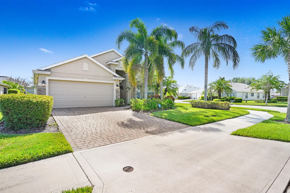Photo of 6965 Renshaw Drive