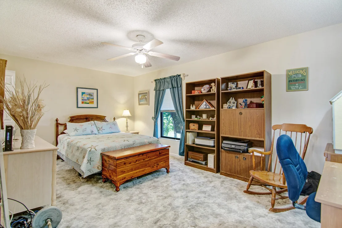 Photo of 200 Bayhead Drive