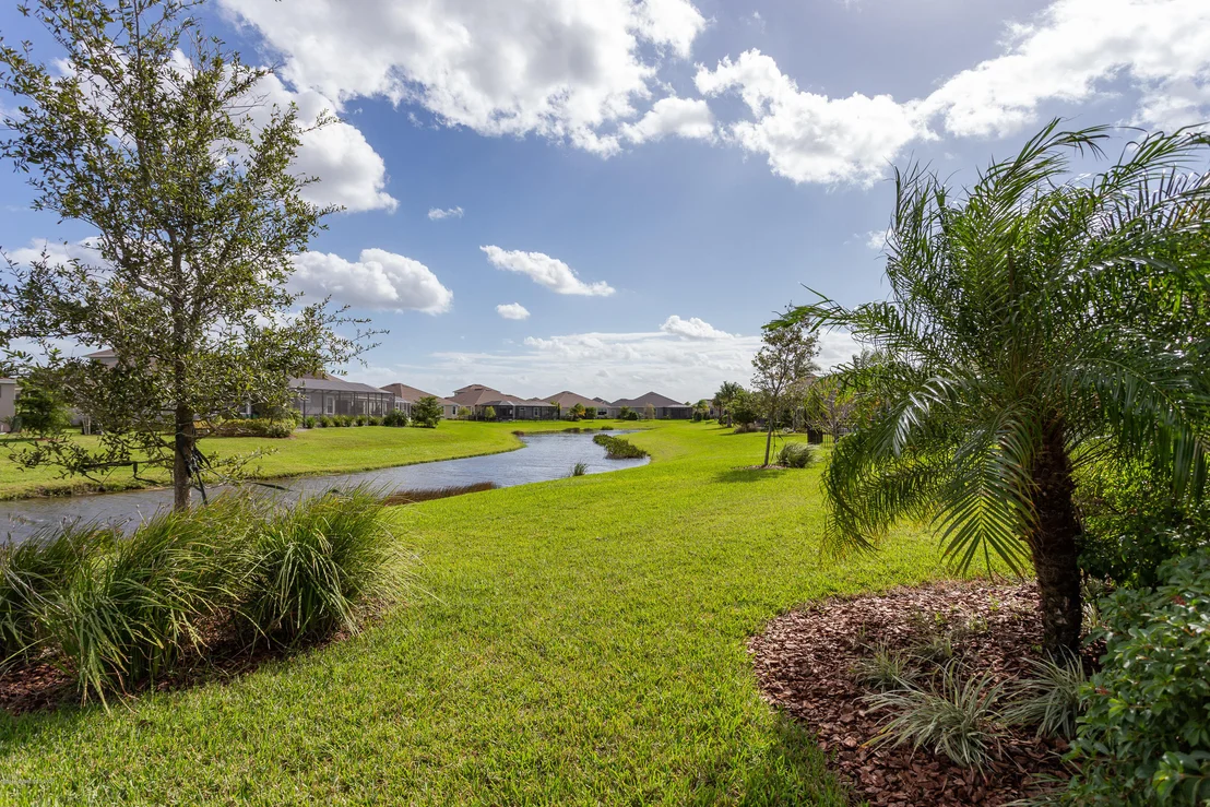 Photo of 7447 Bluemink Lane