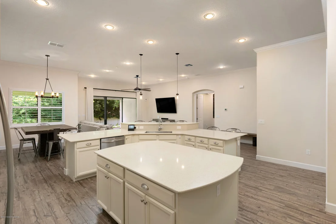 Photo of 5220 Waterside Vista Lane