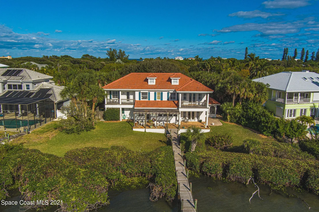 Photo of 176 Bayshore Drive