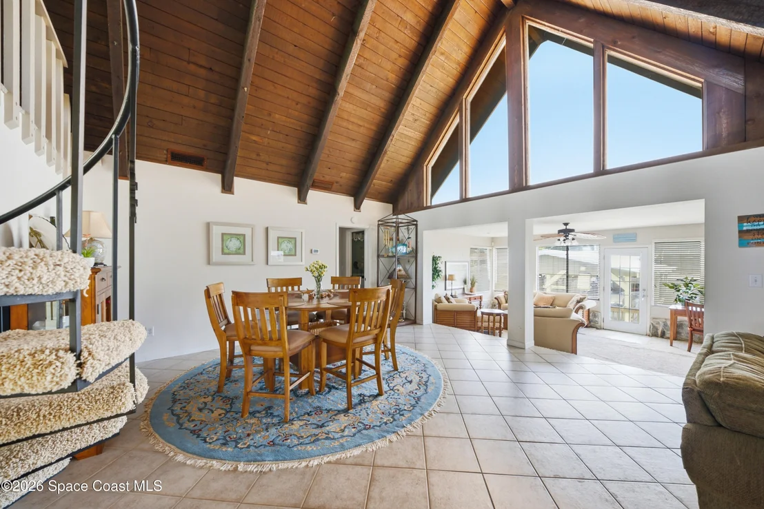 Photo of 836 Egret Road