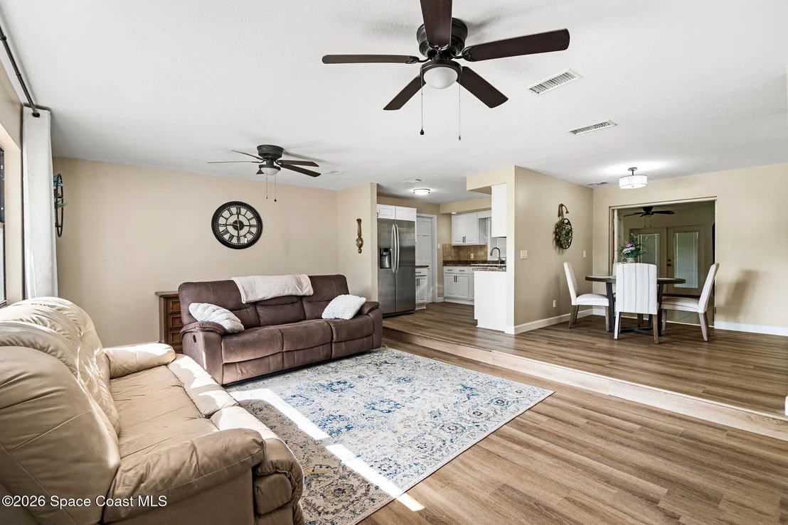 Photo of 2919 Colchester Road