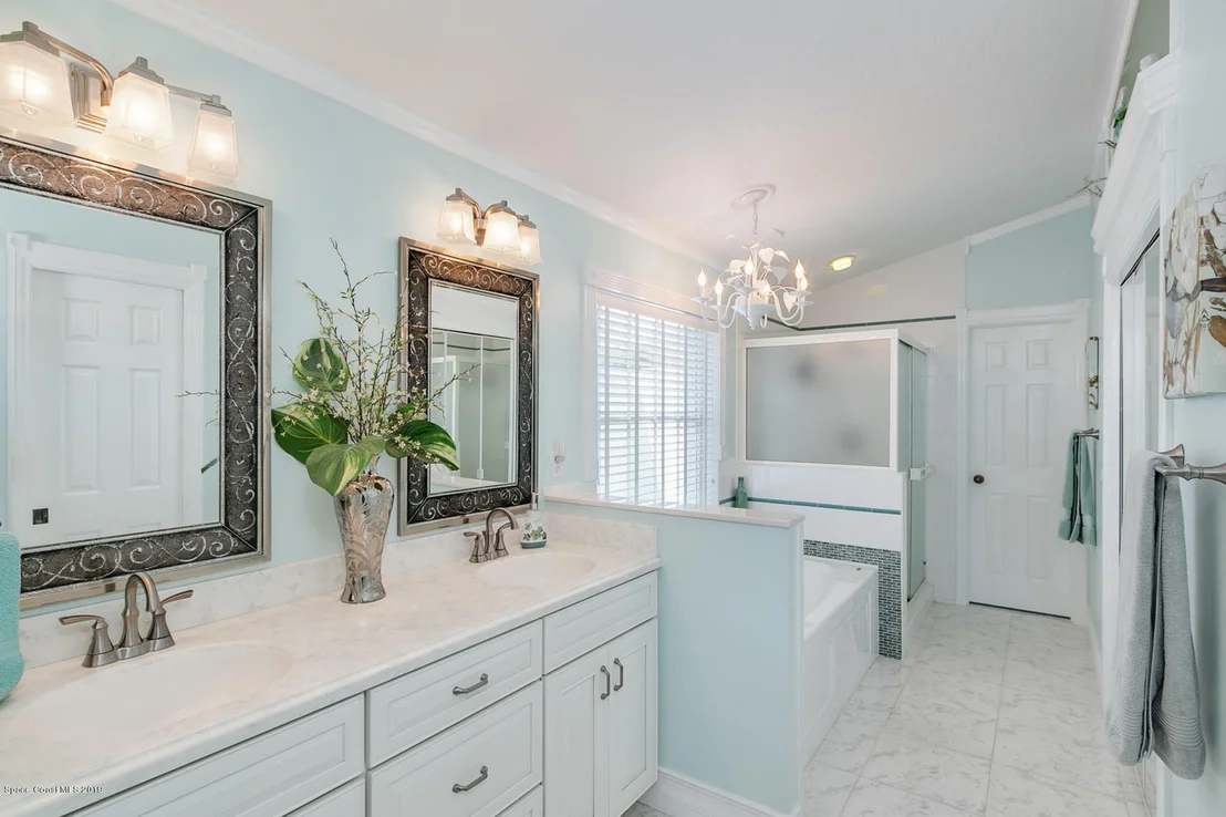 Photo of 5631 Herons Landing Drive