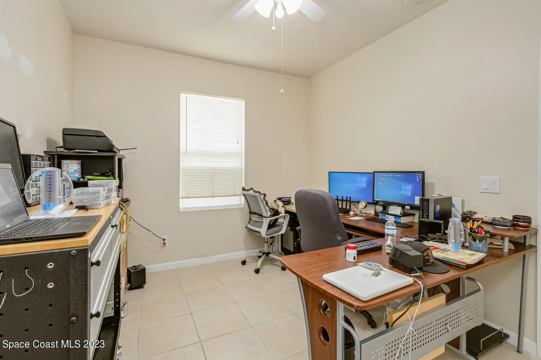 Photo of 881 Benton Drive