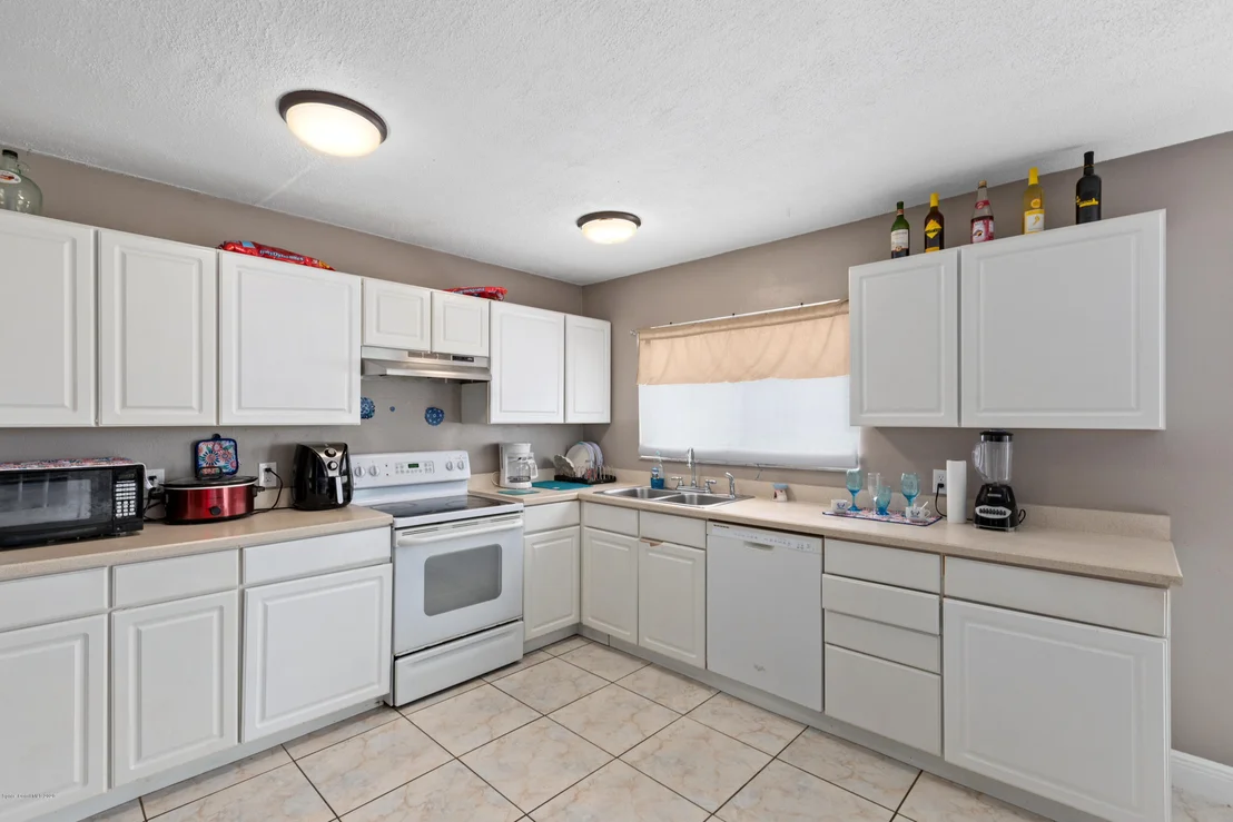 Photo of 1216 Dawn Street NE
