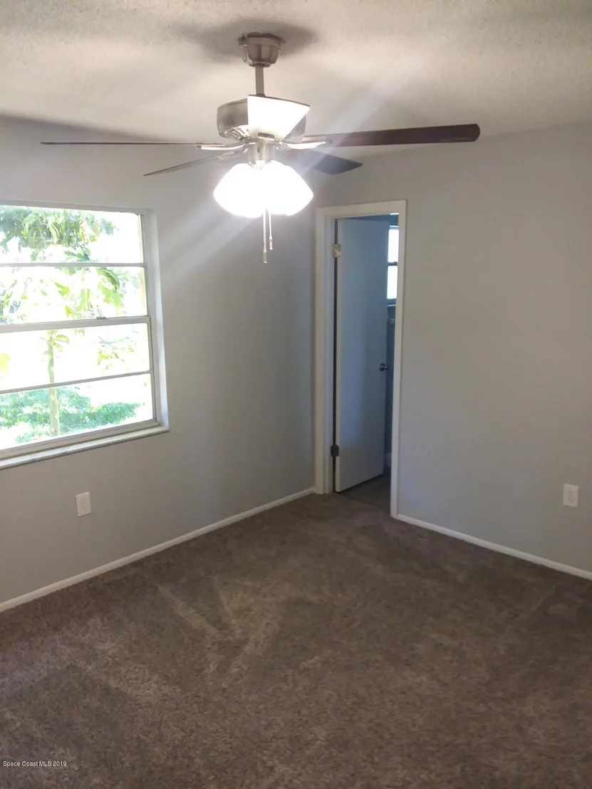 Photo of 2911 Pembroke Road