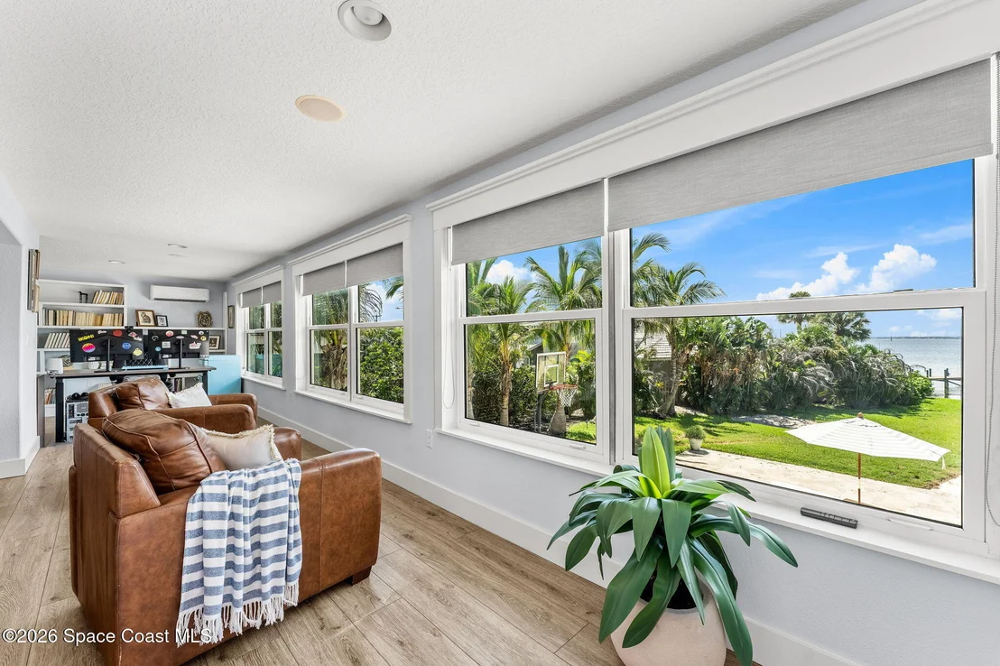 Photo of 417 Riverview Lane