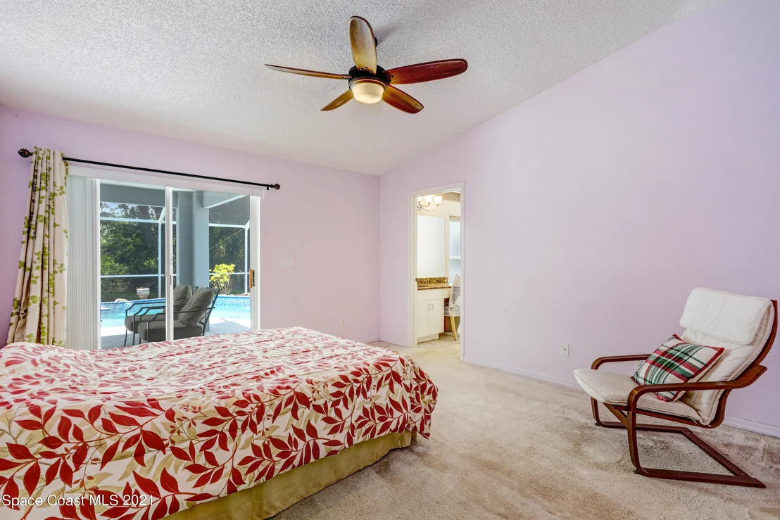 Photo of 865 Villa Drive