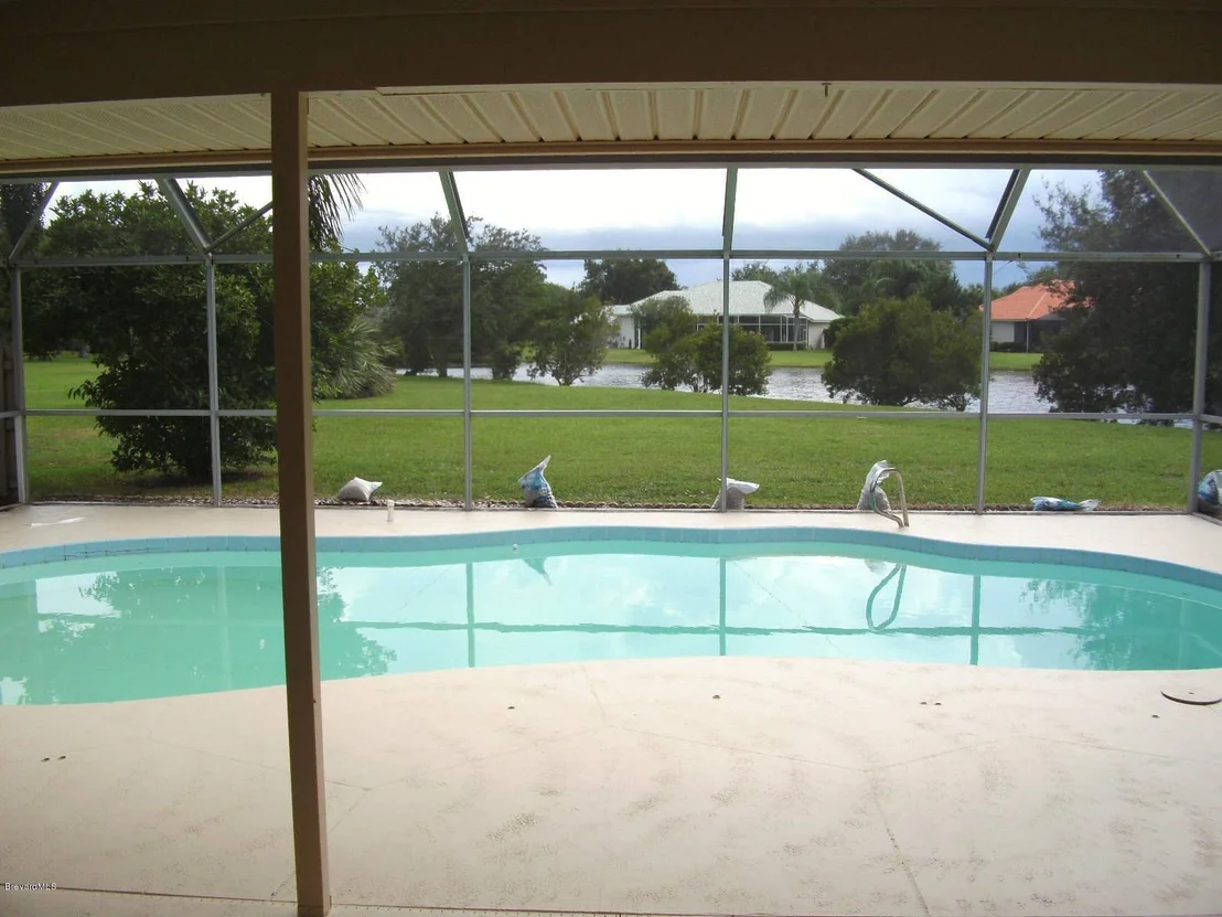 Photo of 544 Deerfield Drive